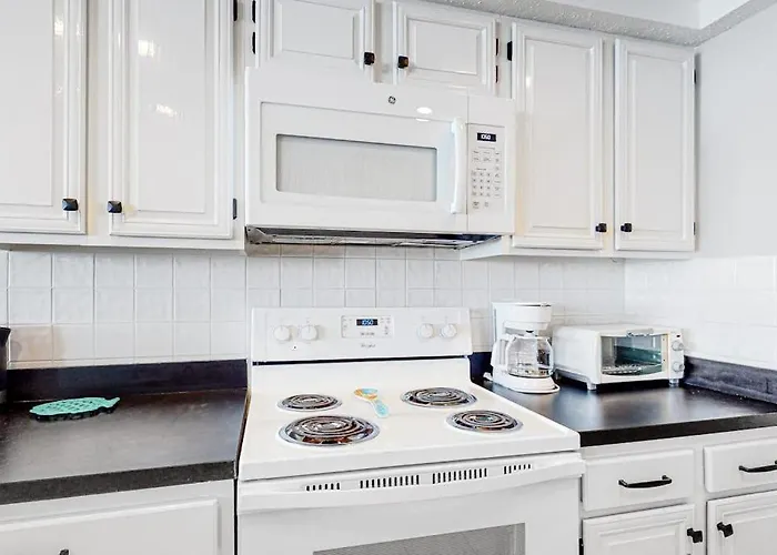 Updated Oceanfront Century - With Pool Ocean & Bay Views Ac - Steps To Ocean City