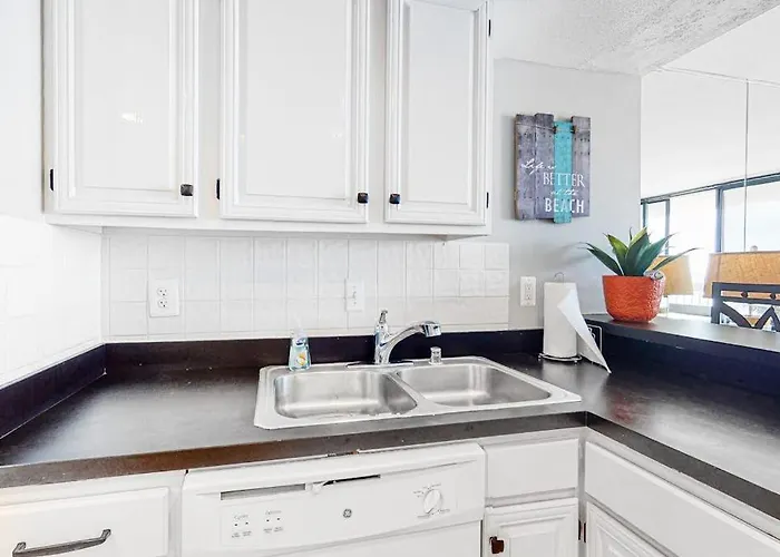 Updated Oceanfront Century - With Pool Ocean & Bay Views Ac - Steps To Holiday home Ocean City