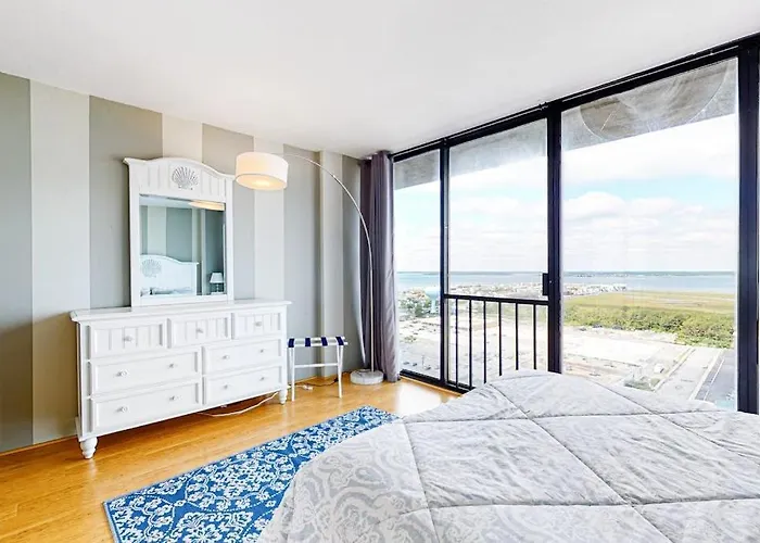 Updated Oceanfront Century - With Pool Ocean & Bay Views Ac - Steps To Holiday home Ocean City