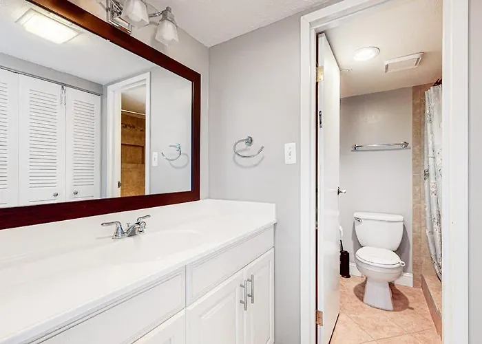 Holiday home Updated Oceanfront Century - With Pool Ocean & Bay Views Ac - Steps To *